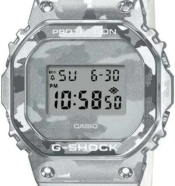 Оригинальные наручные часы Casio GM-5600SCM-1E